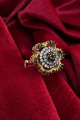 Hemohandicrafts- Onyx Flower Gold - Black